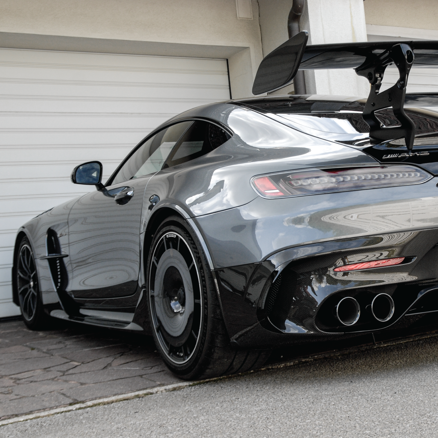 Gold Leaf │ CARBON FIBER AERO DISCS EVO for  Mercedes AMG GT Black Series